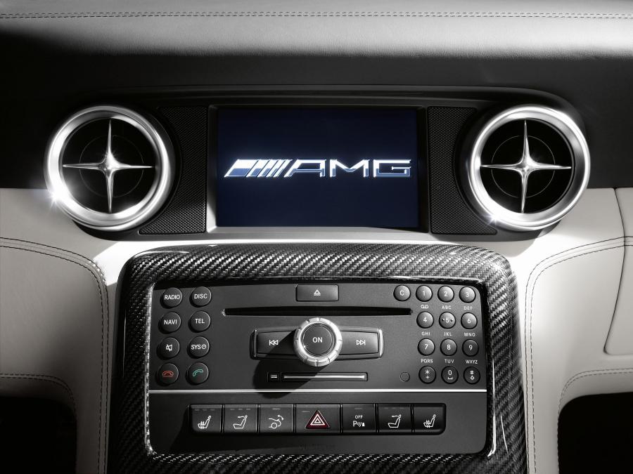  Mercedes-Benz SLS AMG Roadster 2012 года  (фото 134 из 198)